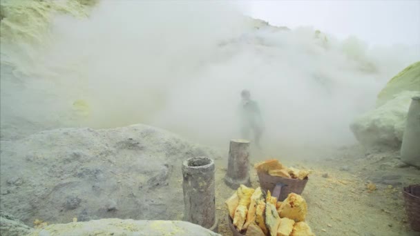 Java Indonesia July 2019 Indonesian Man Respirator Working Loading Toxic — Stock videók