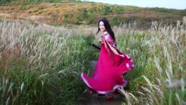 Happy Brunette Gipsy Woman Guitar Running Dancing Path Field — Stock Video