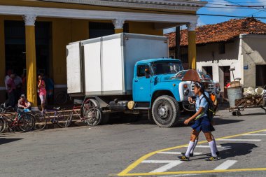 Okul kızlar üzerinde onların öğle yemeği mola