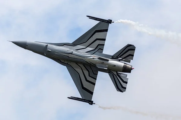 BAF f-16 Fighting Falcon — Stockfoto