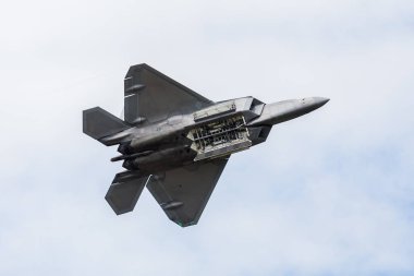 Silah bölümü Usaf F-22a Raptor aç