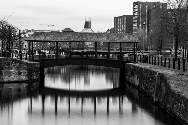 Hertogen Dock in zwart-wit — Stockfoto