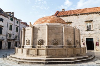 Onofrio'nın büyük çeşme