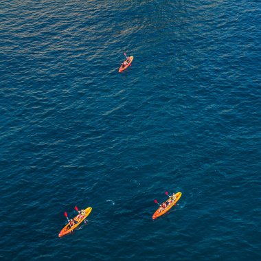 Kayaks üçlüsü