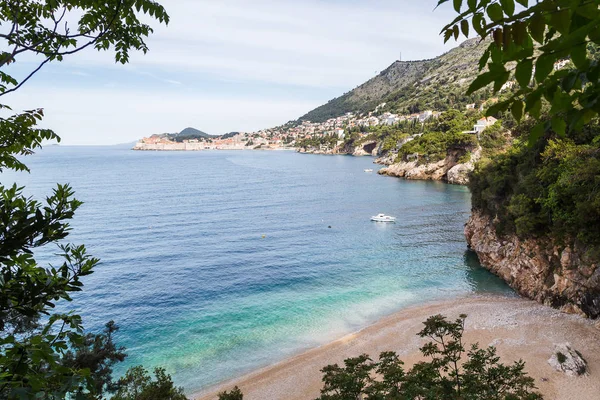 Sveti Jakov facing Dubrovnik