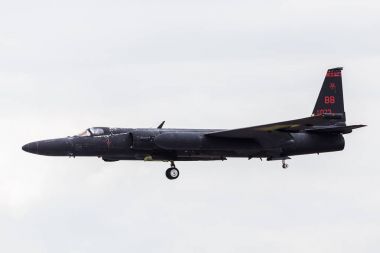 USAF U-2 arazi içine geliyor Dragonlady