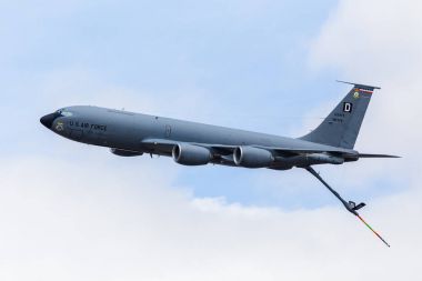 USAF Kc-135r onun patlama izleyen