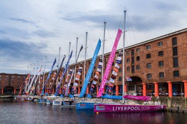 Renkli Clipper tekneler Liverpool yarıştan başlamaya hazır
