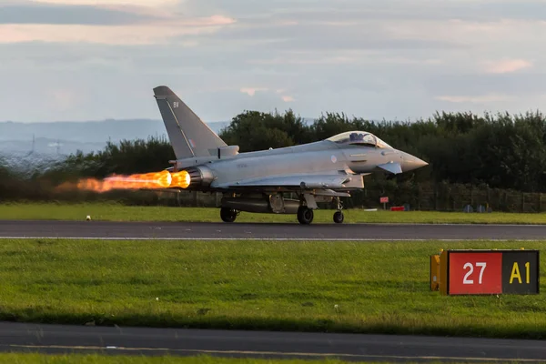 RAF Typhoon performance takeoff — Stock Photo, Image