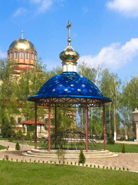 Rotunda Krivoy Rog manastırda içinde