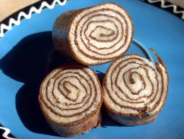 Rollo de pastilla de plátano y coco — Foto de Stock