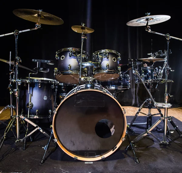 Instrumento musical, Drum Kit no palco — Fotografia de Stock