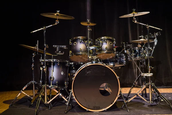 Instrumento musical, Drum Kit no palco — Fotografia de Stock