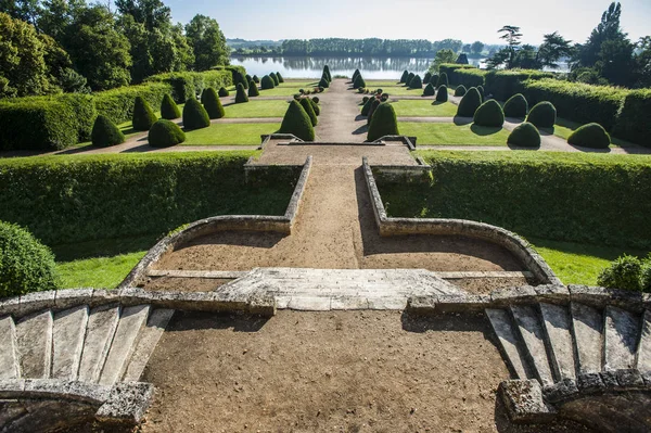 Giardino alla francese, Castello di Vayres in Gironda — Foto Stock