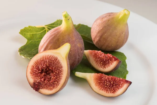 Fresh figs isolated on white background. — Stock Photo, Image