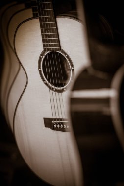 Klasik Gitar Dükkanı dizeleri ile