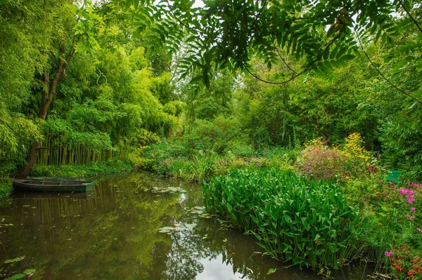 Wunderschöner giverny garden normandie frankreich — Stockfoto