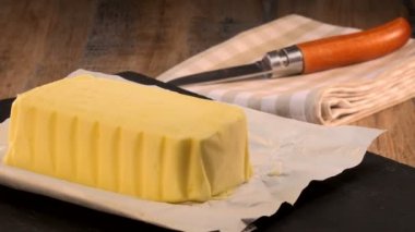 Tabak tereyağı kaydırma yemeye hazır