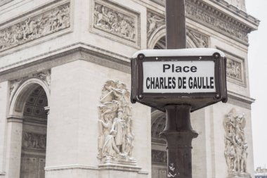 Arc de triumph nadir karlı günde Paris tarafından