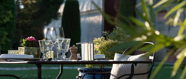 Gastronomy-Restaurant - Luxury -Terrace in summer - Vineyard Royalty Free Stock Photos