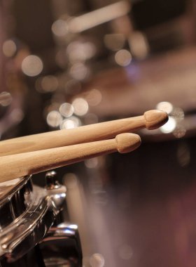 Davul closeup ve davul sopa