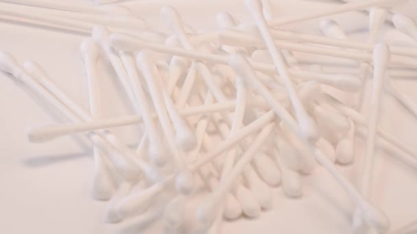 Qtips, pamut törlőkendő, higiéniai termékek, forgó — Stock videók