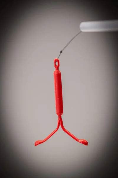 Fruchtbarkeitskontrollsymbol, IUD-Verhütung, Sexualerziehung mit Verantwortung — Stockfoto