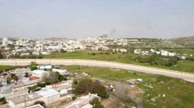 İsrail Filistin Duvarı 'nın Givon ve bir nabala kasabası yakınlarındaki güvenlik kamerası görüntüleri.