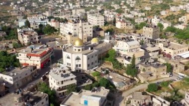 Filistin Şehri Biddu, Kudüs yakınlarındaki Hamas Altın Kubbe Camii üzerinde hava görüntüsü