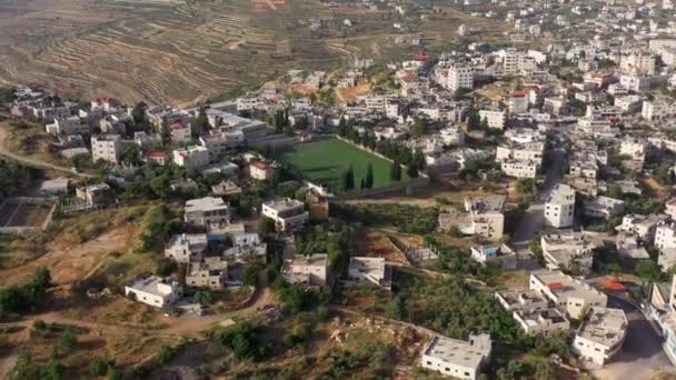 Luchtfoto Palestijnse Stad Biddu Met Voetbalveld Buurt Van Jeruzalem — Stockvideo