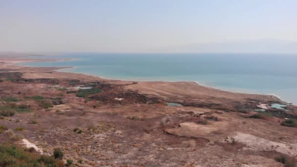 Vue aérienne du paysage de la mer Morte et des dolines en Israël. Vol au-dessus de la mer Morte Paysage et dolines Israël