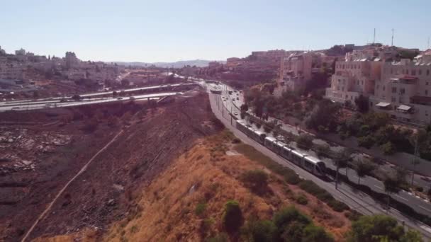 Ferrocarril Ligero Jerusalén Vista Aérea Drone Sobre Tren Ligero Pisgat — Vídeo de stock