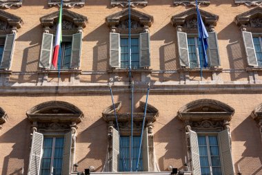 Roma 'daki Navona Meydanı' ndaki anıtlar ve heykeller.