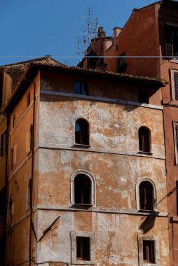Roma 'daki Navona Meydanı' ndaki anıtlar ve heykeller.
