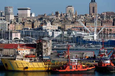 Genoa limanının panoramik görünümü