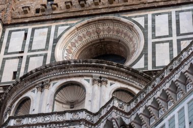 Giotto 'nun çan kulesiyle Floransa Katedrali cephesi