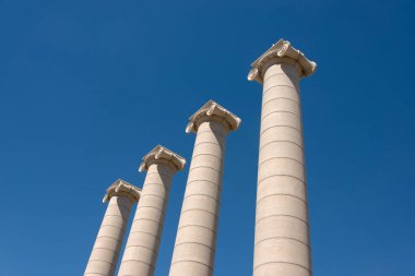 Atina 'daki Antik Yunan tapınağının sütunu. 