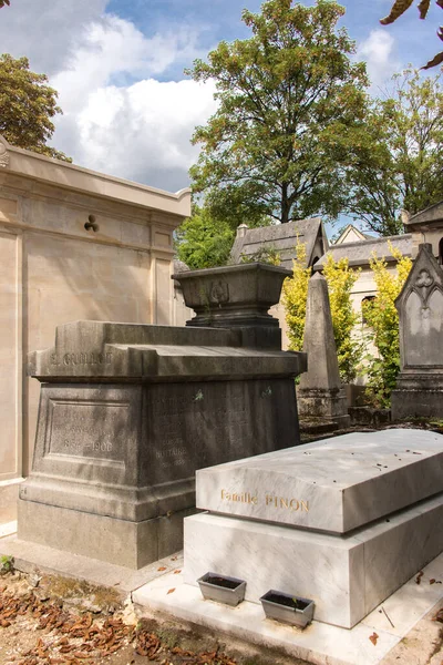 Tomba Del Cimitero Pere Lachaise Parigi — Foto Stock