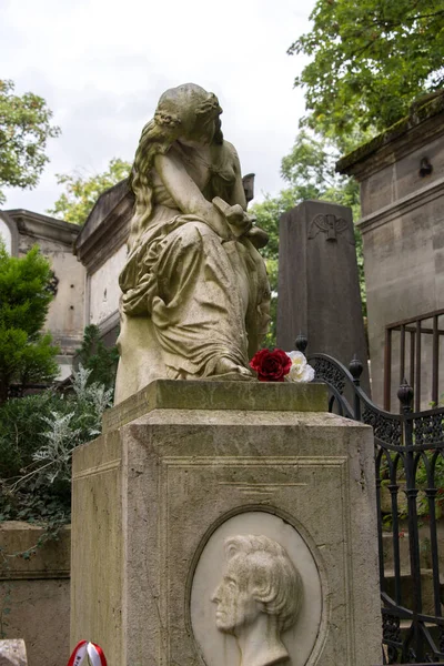 Paris Francia Maggio Statua Della Chaise Ise Gue Nel Cimitero — Foto Stock