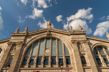 Paris, Fransa Paris 'in ana istasyonu. Trenin girişinde yer alıyor. 
