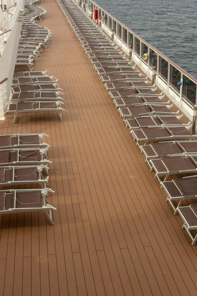 Deck Eines Kreuzfahrtschiffes — Stockfoto