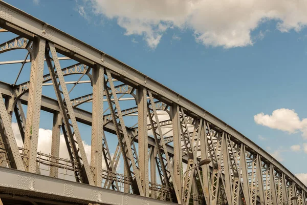Залізничний Міст Через Річку — стокове фото