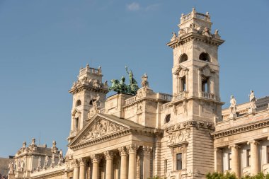 Viyana, Avusturya Ulusal Tarih Müzesi. Meşhur turistik eğlence merkezi., 