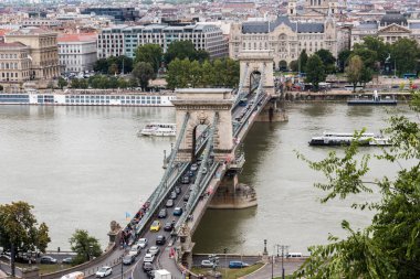 Budapeşte. Köprüden Hungary şehrinin manzarası 