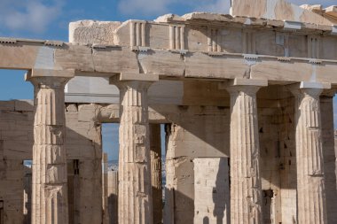 Atina 'daki Akropolis ve Partenon manzarası