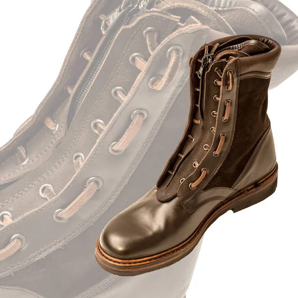 Militär Stiefel Aus Braunem Leder Auf Einem Gradienten Hintergrund — Stockfoto