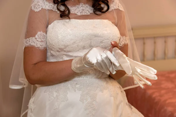 Bride Putting Her Gloves — Stock Photo, Image