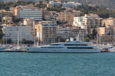 Ceneviz şehrinin panoramik görüntüsü