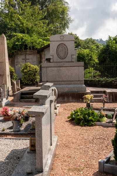 Vista Sul Cimitero Con Tombe Lapidi — Foto Stock