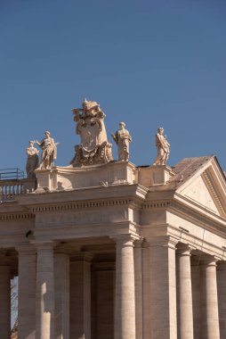 Vatikan şehri, Roma 'nın merkezinde, İtalya' da, Roma Katolik Kilisesi 'nin kalbidir.